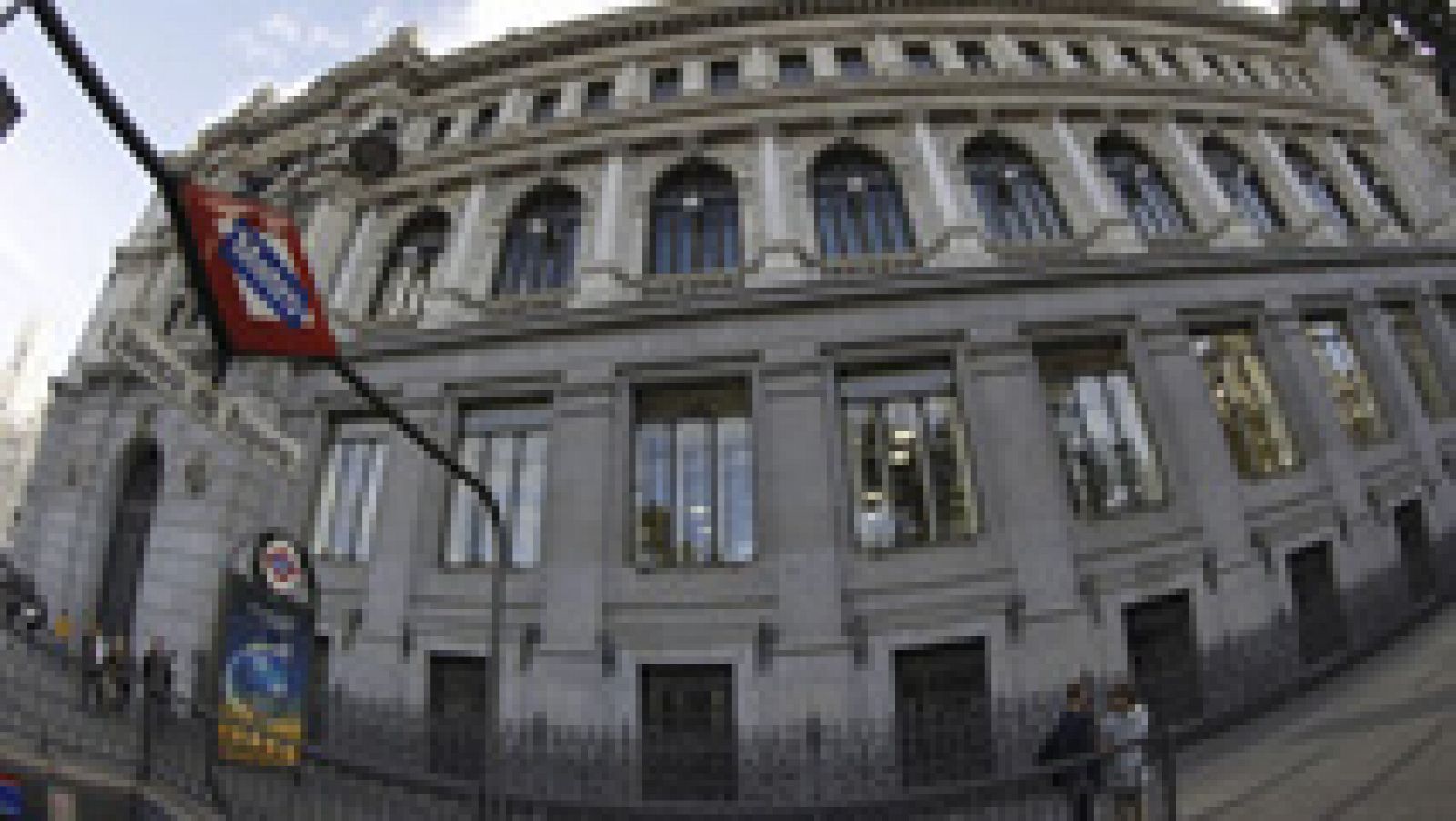 Telediario 1: El Banco de España estima que la economía creció un 0,8% en el tercer trimestre | RTVE Play