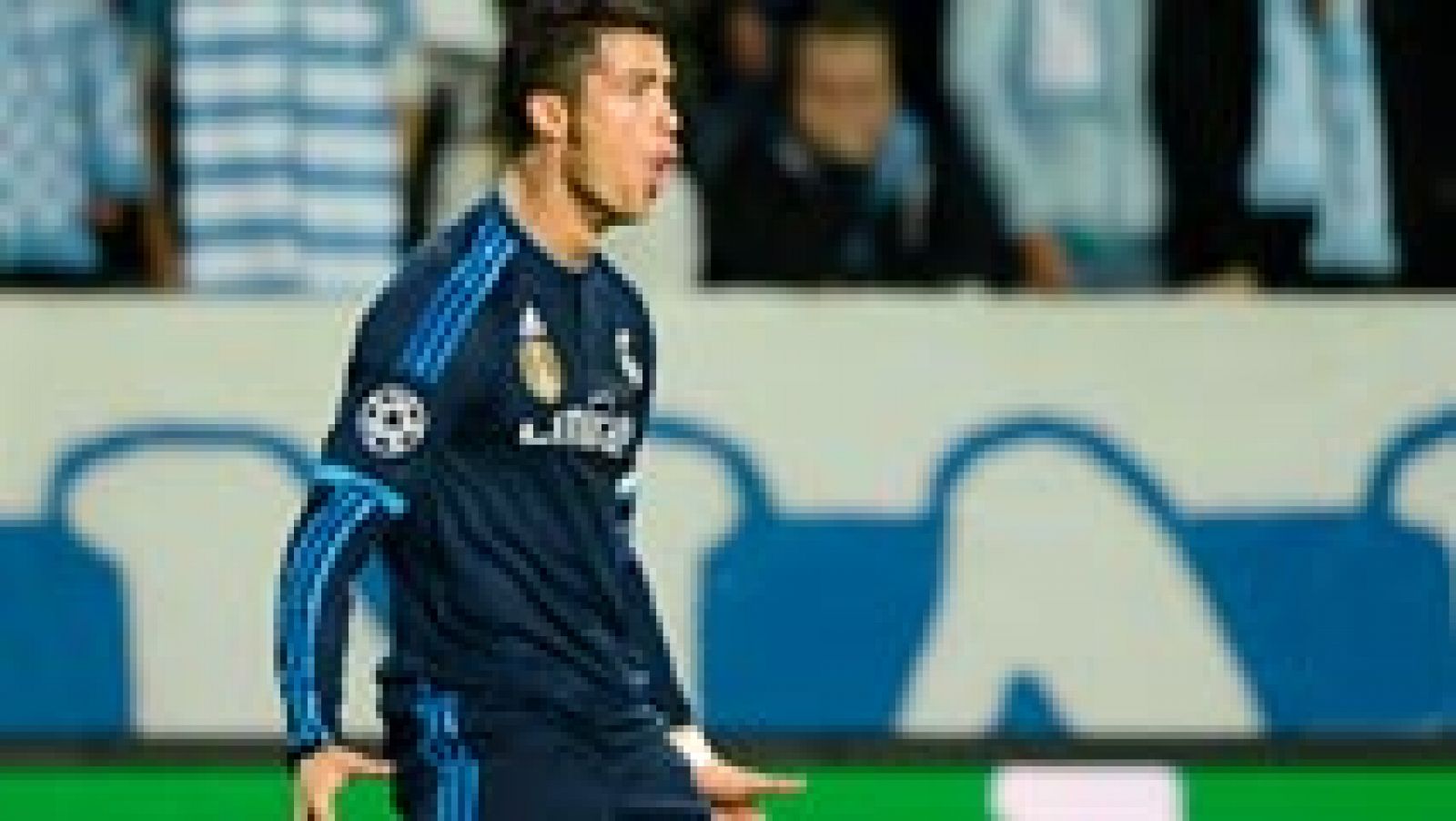 Telediario 1: Cristiano iguala el récord goleador de Raúl | RTVE Play