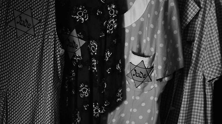 En portada - Helga y las mariposas