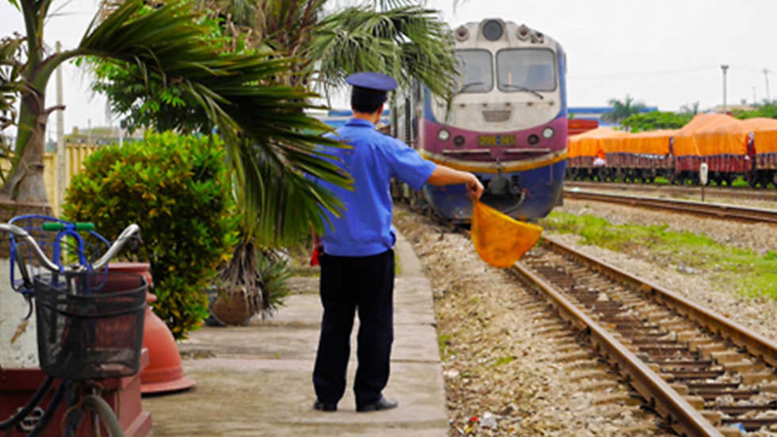 El documental - Trenes extremos: Vietnam, el expreso de la reunificación