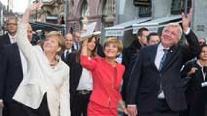 Telediario 1 - Conmemoración de los  25 años de la unión de la RFA y la RDA