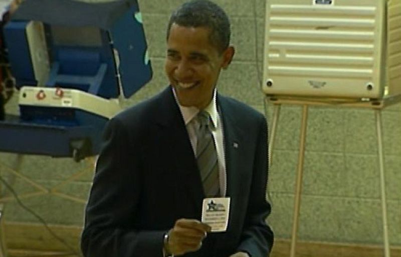 En Estados Unidos ya se han abierto los colegios electorales en 13 estados para elegir la futuro presidente del país. 