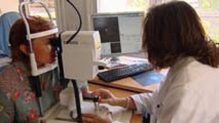 Telediario 1 - Control y tratamiento personalizado para cada paciente de esclerosis con un examen ocular