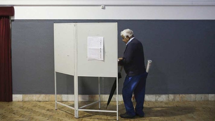 Telediario 1 - Telediario 2 en 4' - 04/10/15