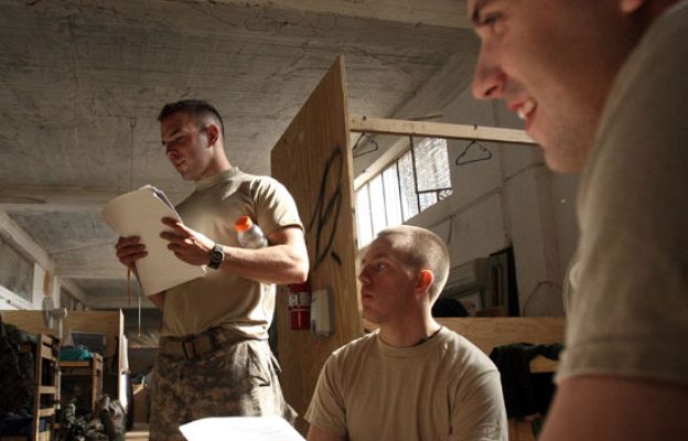  - En Irak las tropas votan por correo