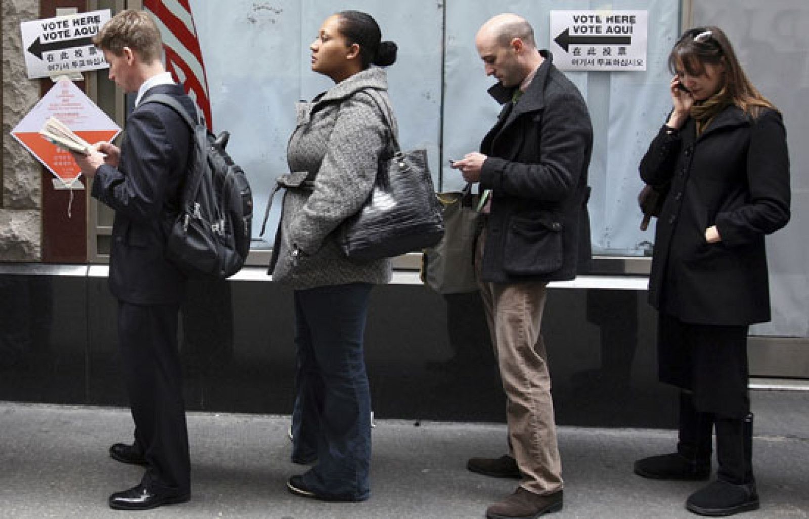 Telediario 2 en cuatro minutos - 04/11/08 | Ver