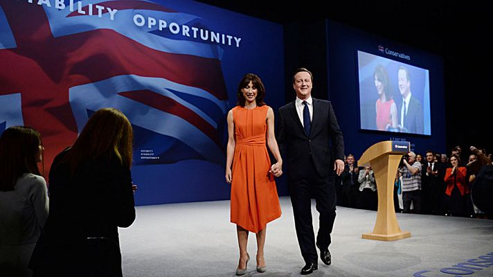 Telediario 1 - Cameron promete "luchar duro" para reformar una Europa "demasiado grande, autoritaria y entrometida"