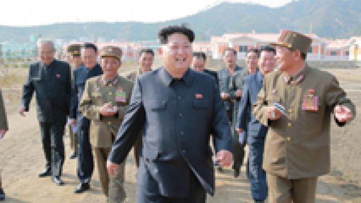 Corea del Norte pasa revista  a 70 años de dictadura 
