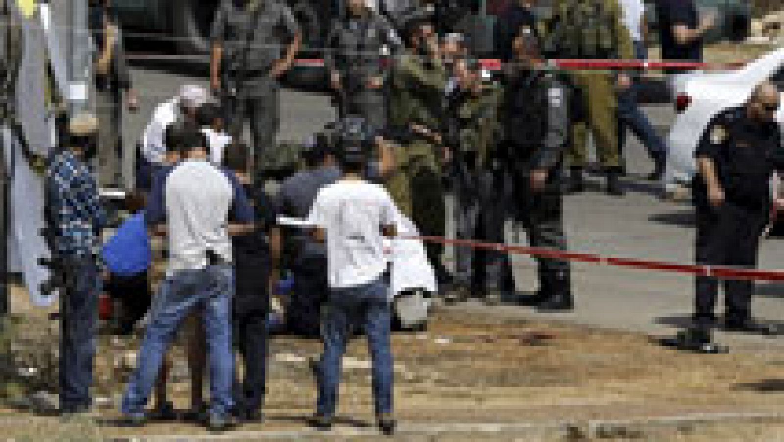 Telediario 1: El Ejército israelí mata a varios palestinos en la frontera de Gaza en una situación de máxima tensión  | RTVE Play