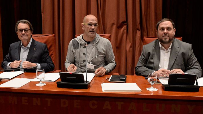 Telediario matinal fin de semana en 4' - 10/10/15