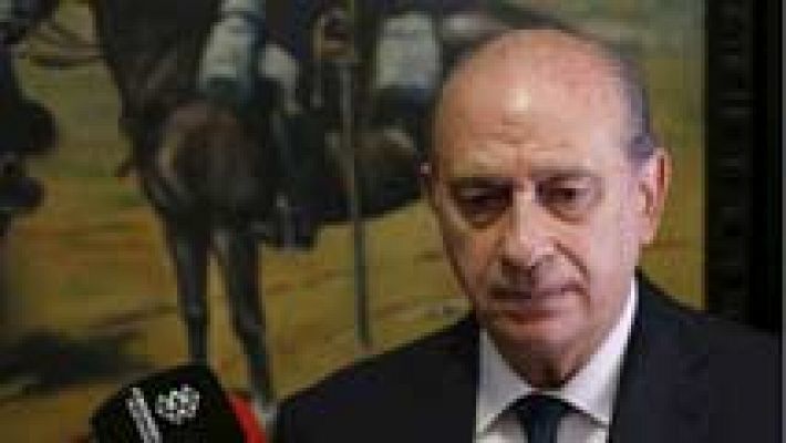 Telediario 1 - Fernández Díaz incide en la idea de la falta de atención de los Mossos en el corte de la línea del AVE