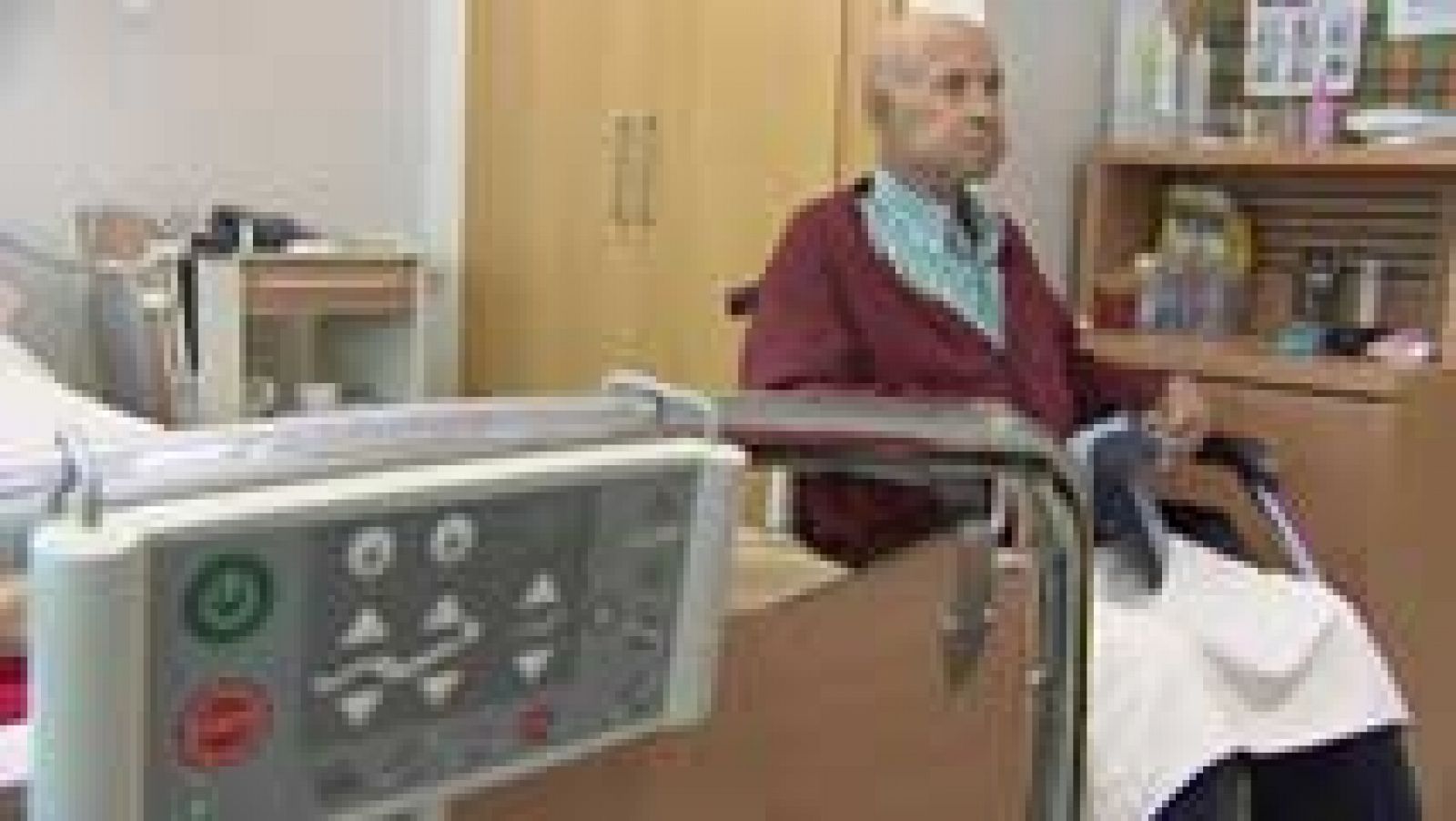 Telediario 1: La mitad de las personas que mueren con dolor no acceden a unidades especializadas de cuidados paliativos | RTVE Play