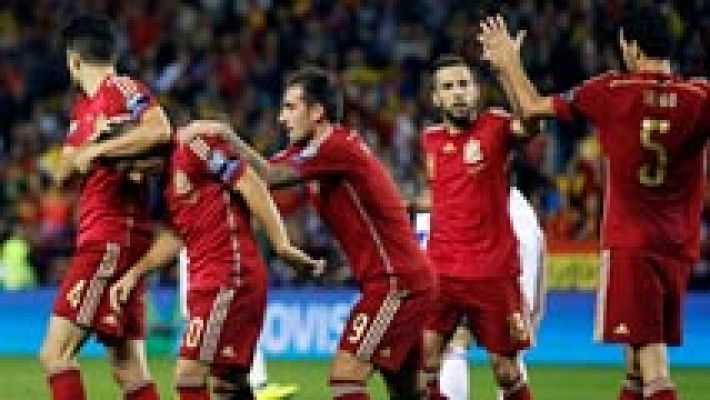 Telediario 1 - España juega ante Ucrania pensando ya en la Euro 2016