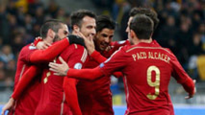 Informativo 24h - España cierra con triunfo en Ucrania y exhibición de De Gea