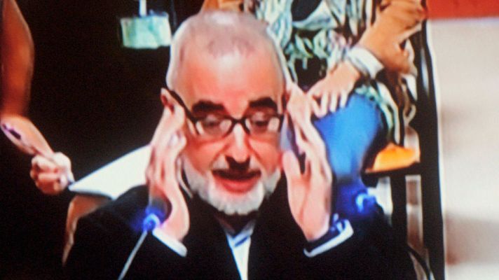 Telediario 1 - Dos hermanos de Basterra defienden que su ordenador estuvo en todo momento en el piso