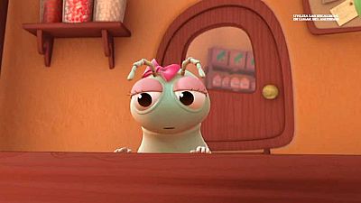 Dancing bee - The Hive | Watch