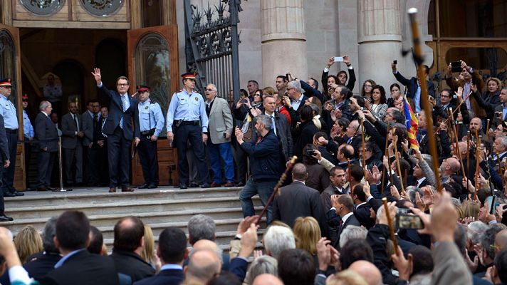 Mas llega al TSJC para declarar por el 9N