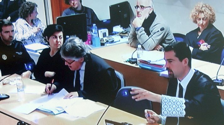 Telediario 1 - Las cuerdas halladas junto a Asunta coinciden con las de la casa de Porto pero no se ha podido probar su vínculo
