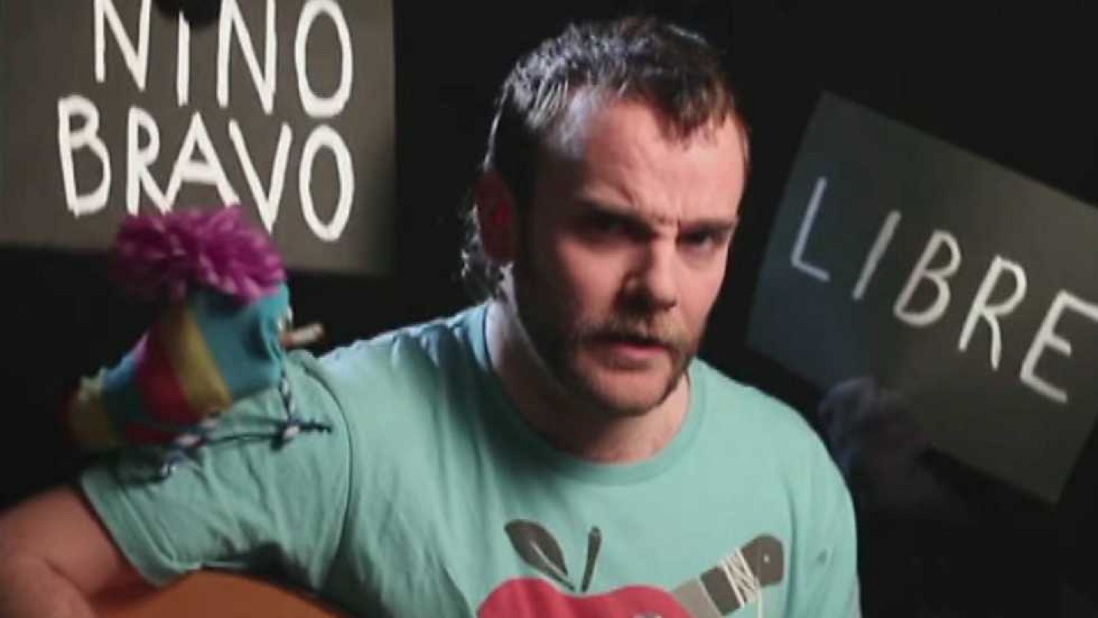 Cámara abierta 2.0 - El niño de la hipoteca, De chica en chica, Mojo Thunder - The Peach Kings e Isabel Allende en 1minutoCOM - 17/10/15 - ver ahora