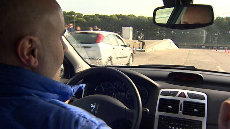 Un 33% de españoles padecen amaxofobia, miedo a conducir 