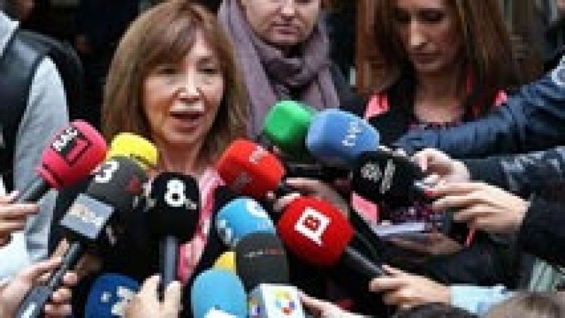 La directora que no abrió su instituto el 9N declara que la "presionaron" desde la Generalitat