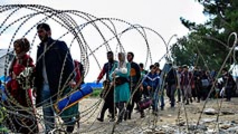 Miles de refugiados quedan atrapados en Serbia ante el cierre de fronteras