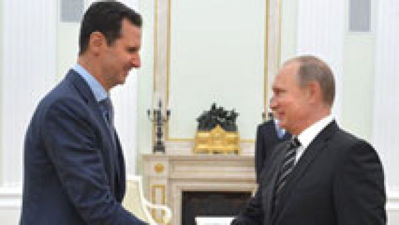 Asad se reúne por sorpresa con Putin