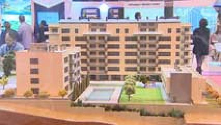 Telediario 1 - Más de 90 empresas han pasado por el Salón Inmobiliario en Madrid