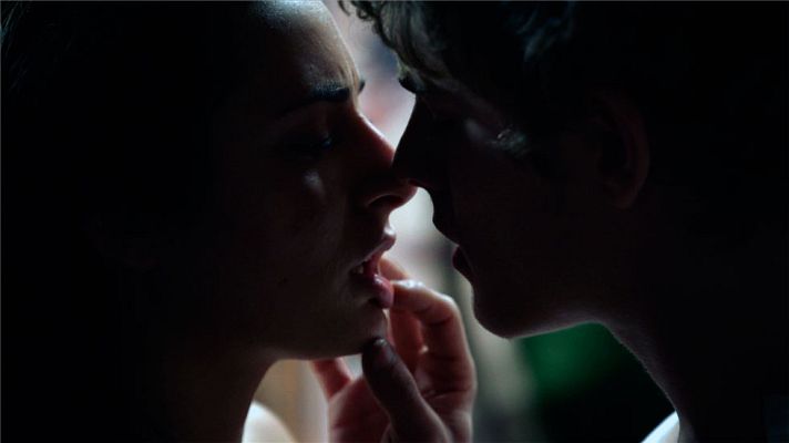 Águila Roja - Irene descubre que Nuño se acuesta con Marta