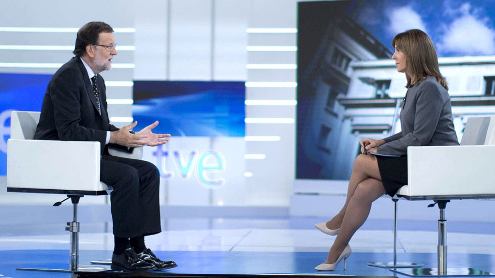 Rajoy no sabe si Aznar participará en la campaña