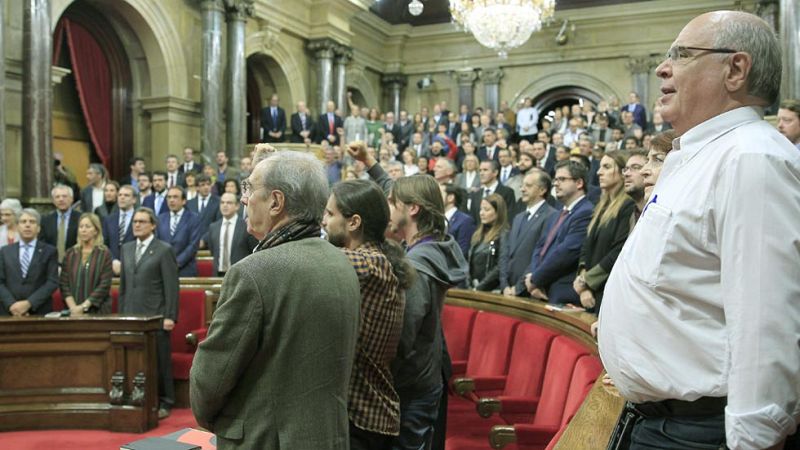 Ciutadanas, PSC y PPC logran dejar en suspenso la declaración independentista de JxS y la CUP