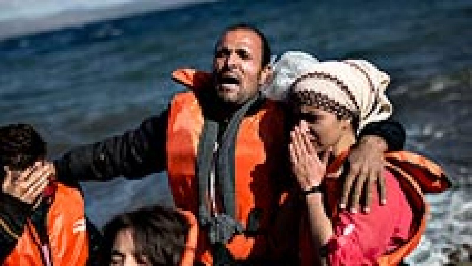 Telediario 1: Miles de refugiados siguen llegando a Europa desde Siria | RTVE Play