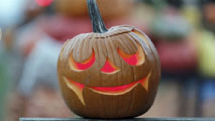 El Día de Todos los Santos convive cada vez más con Halloween en España