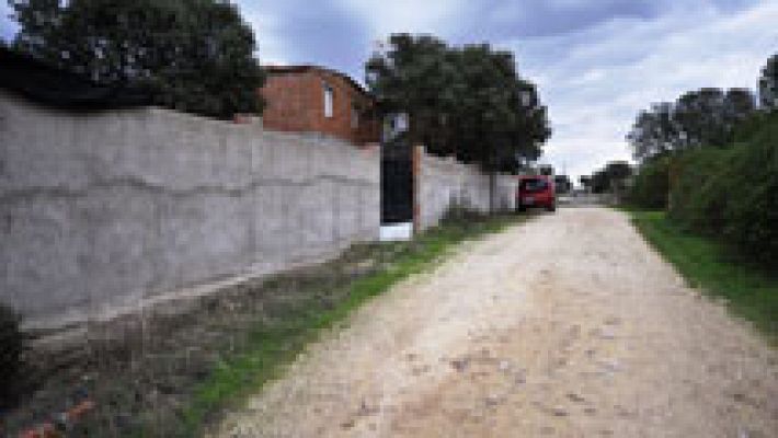 Muere una niña al caerle encima un muro en Toledo