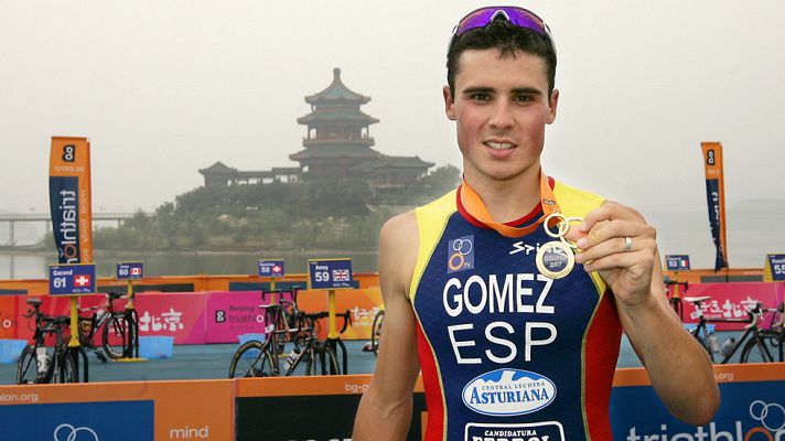 Telediario 1 - El triatleta Javier Gómez Noya repasa las claves de sus éxitos
