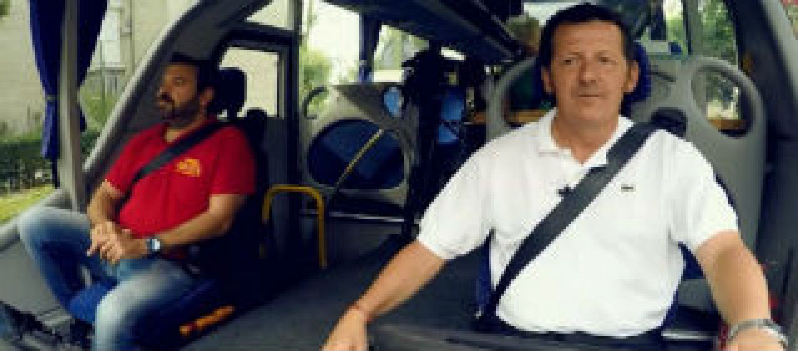Seguridad vital 5.0: Nuestro presentador, en autobús por carretera y ciudad | RTVE Play