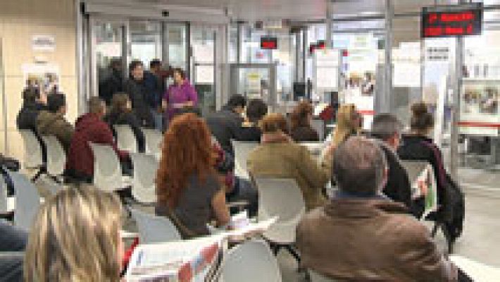 Telediario 1 - El número de parados registrados subió en octubre en 82.327
