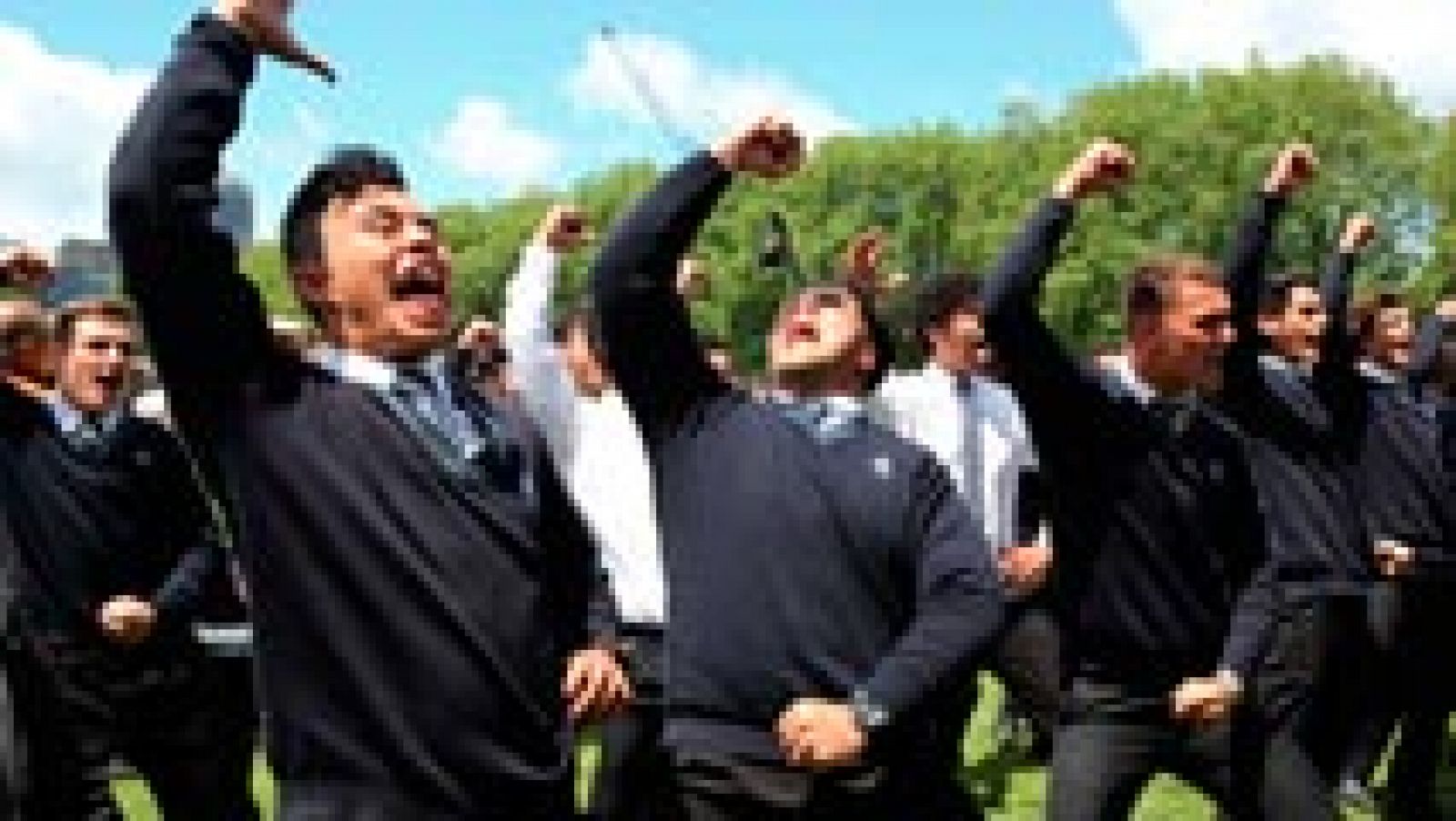 Nueva Zelanda recibe a los 'All Blacks' con la haka | Ver