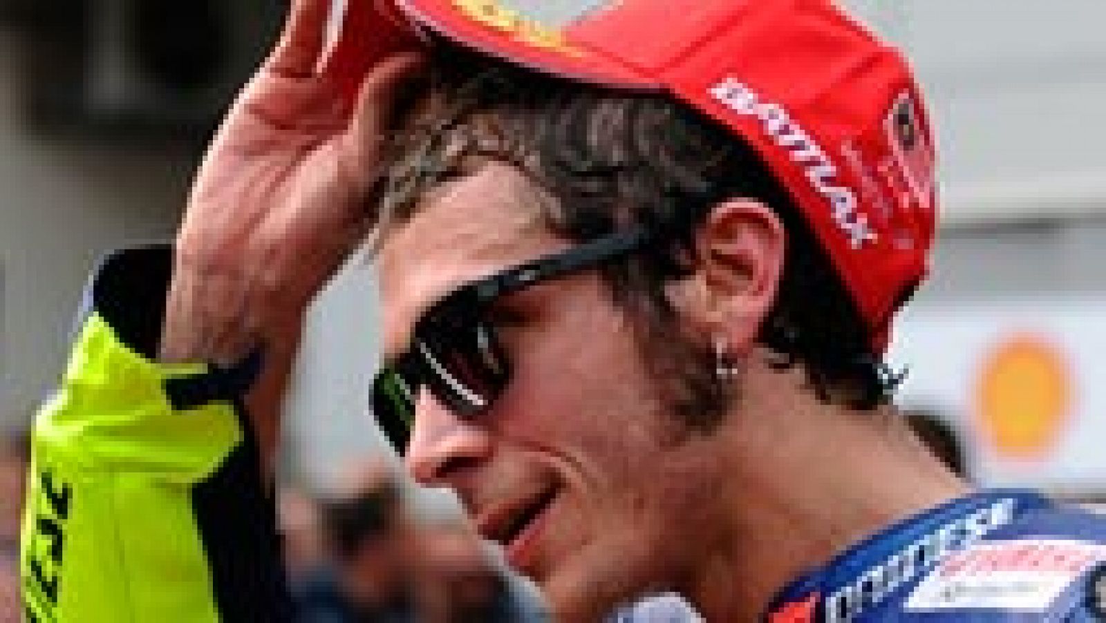 El piloto italiano Valentino Rossi, actual líder del Mundial de MotoGP, cuyo título se decidirá este domingo en el Gran Premio de la Comunidad Valenciana, en el circuito de Cheste, ha indicado que espera poder jugárselo en "igualdad de condiciones" que el español Jorge Lorenzo.