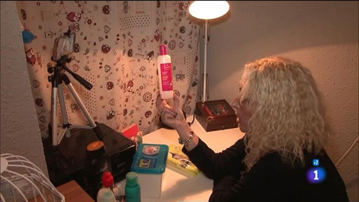 Comando Actualidad - Enganchados a la red - "Evapitiusa"