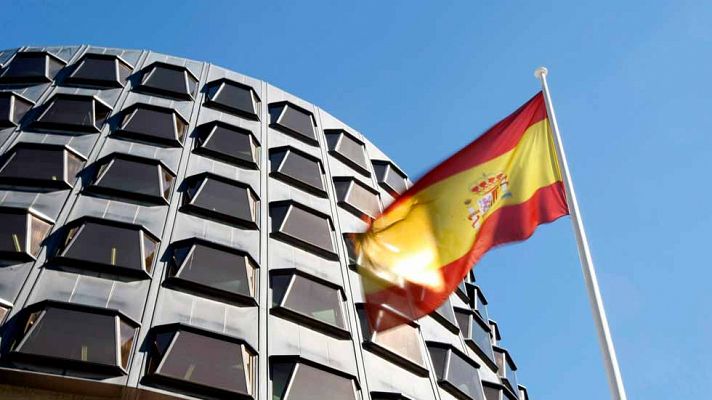 El Constitucional permite por unanimidad al Parlament debatir la moción de independencia