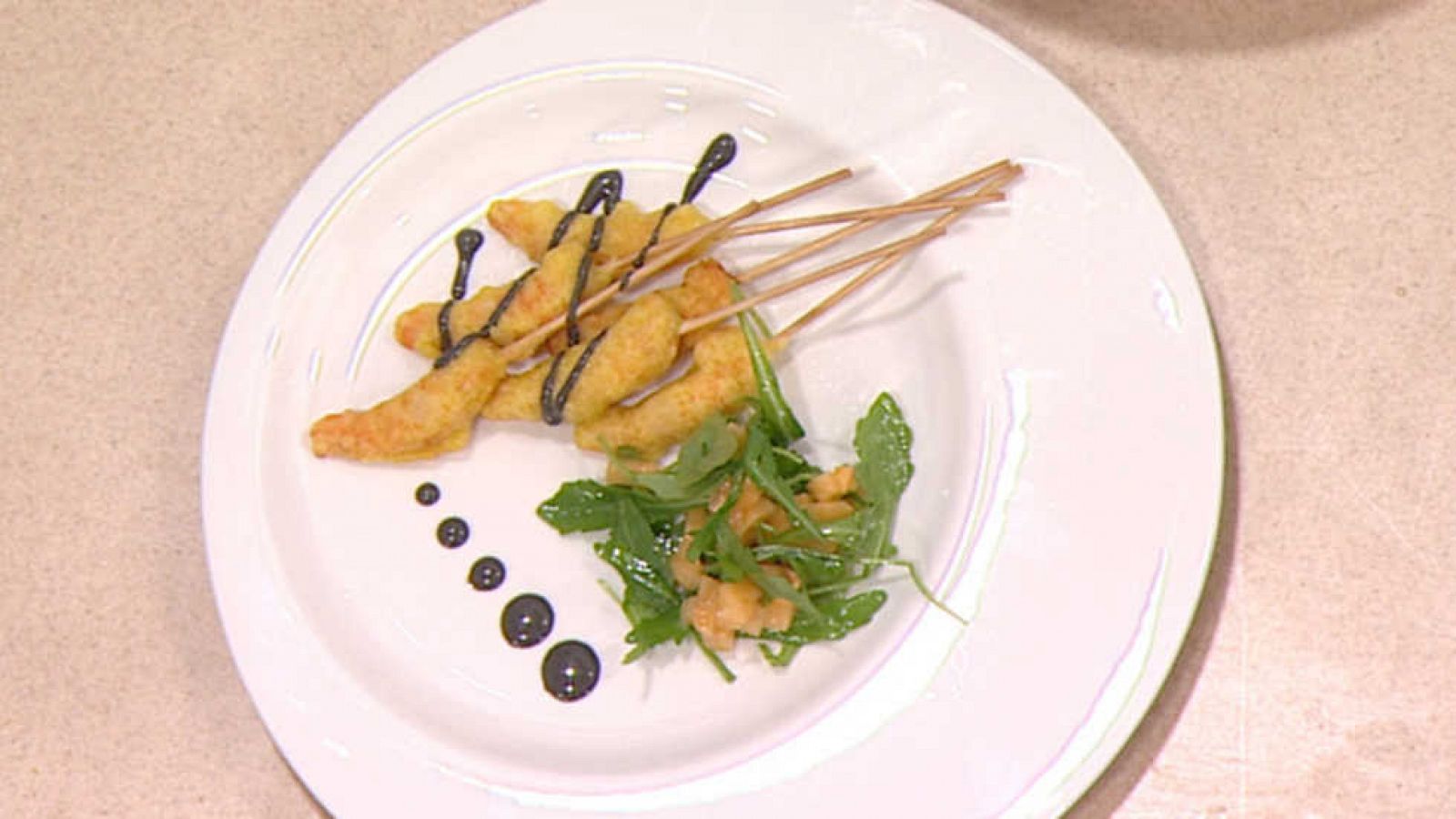 Cocina con Sergio - Tempura de langostinos con mahonesa de ajo negro
