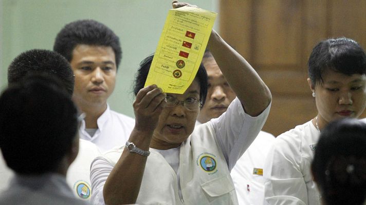 Telediario 1 - Comicios históricos en Myanmar, la antigua Birmania