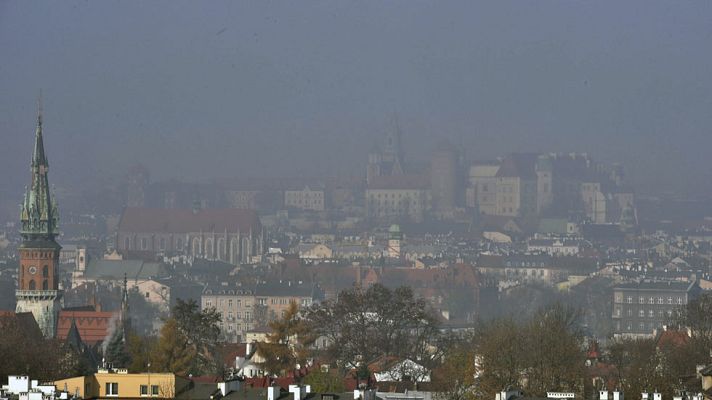 Telediario 1 - El nivel de gases de efecto invernadero en la atmósfera batió un nuevo récord en 2014