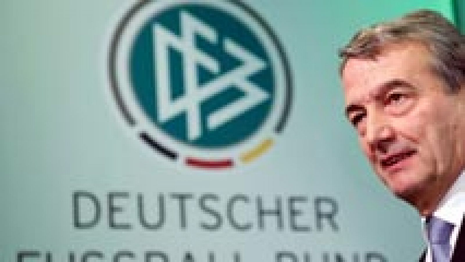 Telediario 1: El presidente de la Federación Alemana de Fútbol dimite por irregularidades en el Mundial 2006 | RTVE Play