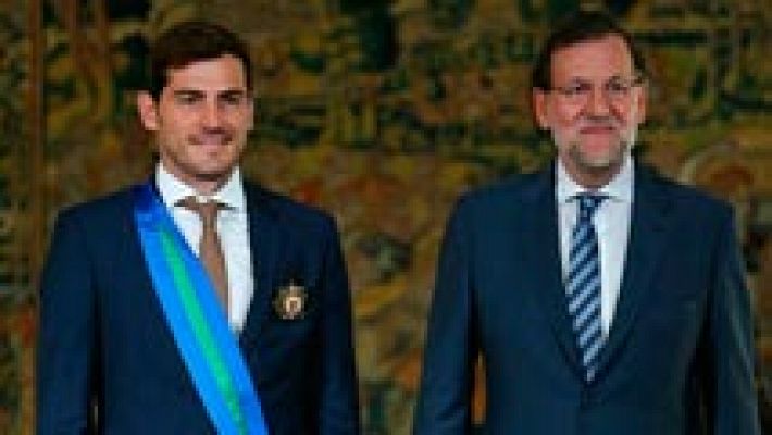 Casillas recibe la Gran Cruz de la Orden al Mérito Deportivo