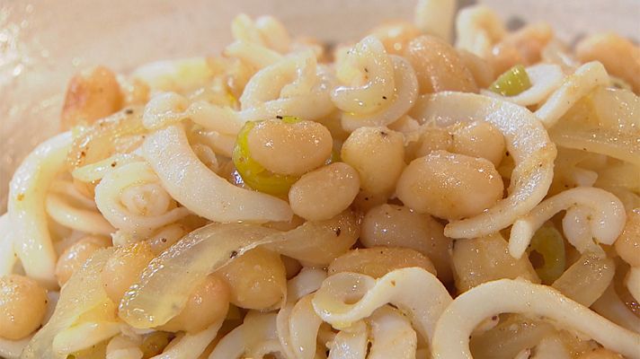 Torres en la cocina - Receta de alubias con calamar y piparra