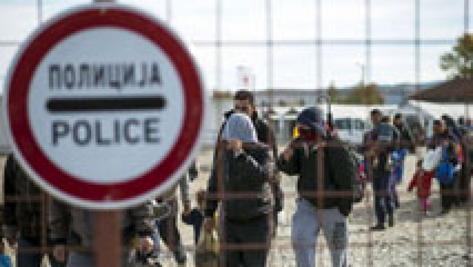 Telediario 1: Tensiones en las fronteras europeas antes de una nueva cumbre para tratar la crisis de los refugiados  | RTVE Play
