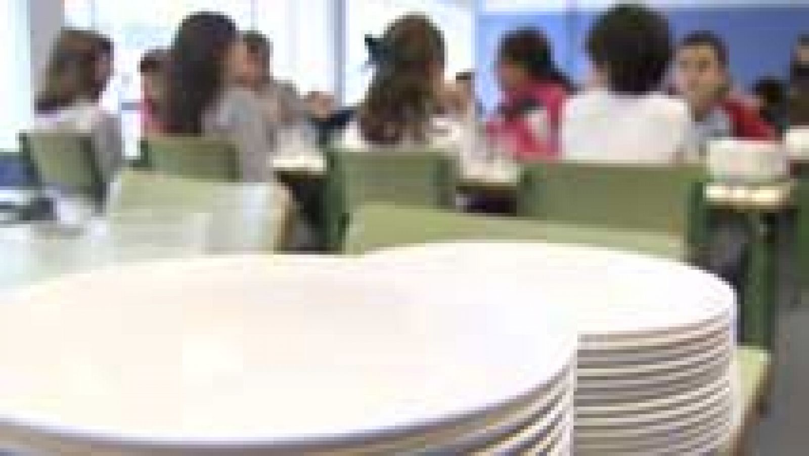 Telediario 1: Dos empresas servían comidas en mal estado a escolares | RTVE Play
