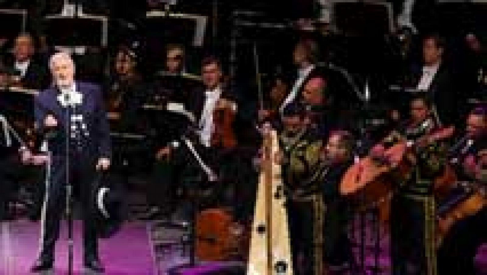 Telediario 1: Plácido Domingo celebra sus 55 años de actuaciones con un concierto emblemático | RTVE Play